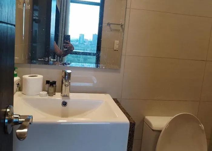 Appartement Near Moa 3 Pax Unit In Gentry Manor Wifi Tv Pet Friendly Manille